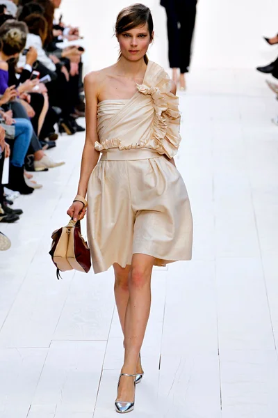 Look 29